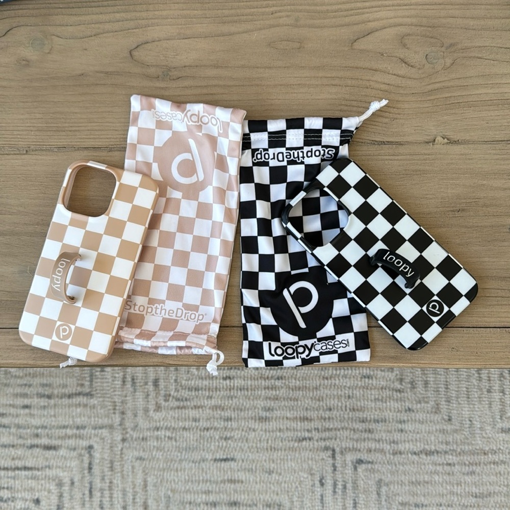2 Loopy cases for -Iphone 13 Pro